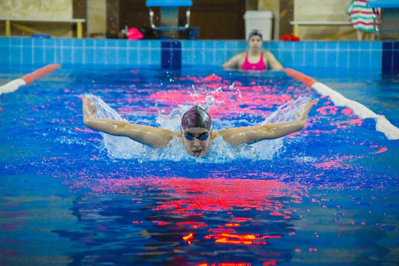 Olympavan Hotel Jerevan Buitenkant foto