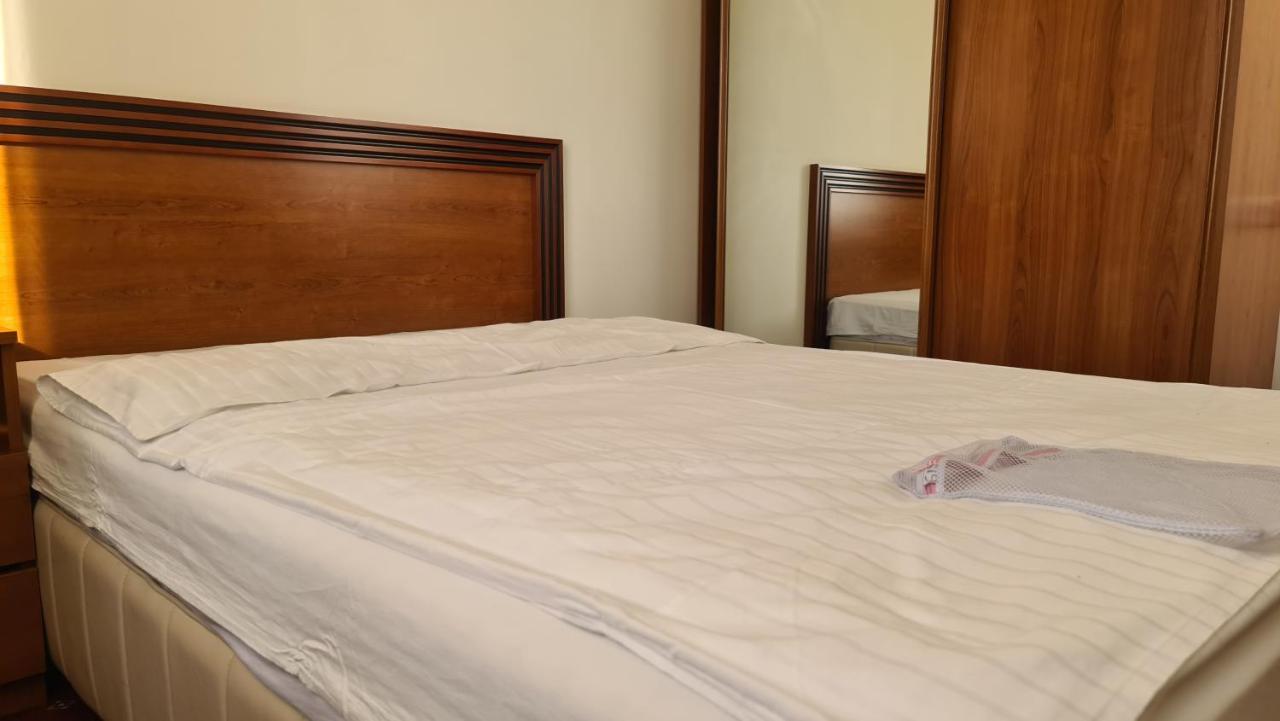 Olympavan Hotel Jerevan Buitenkant foto